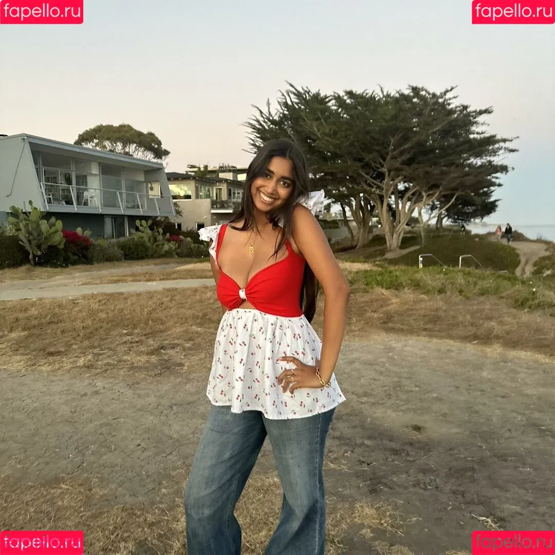 ritishaaaaaaaaaa Onlyfans Photo Gallery 