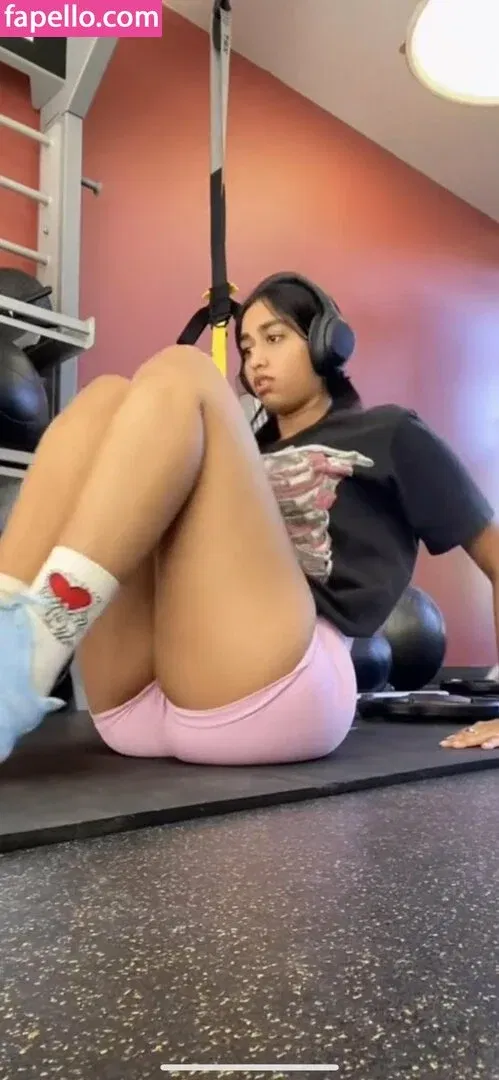 ritishaaaaaaaaaa Onlyfans Photo Gallery 