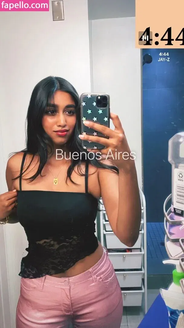 ritishaaaaaaaaaa Onlyfans Photo Gallery 