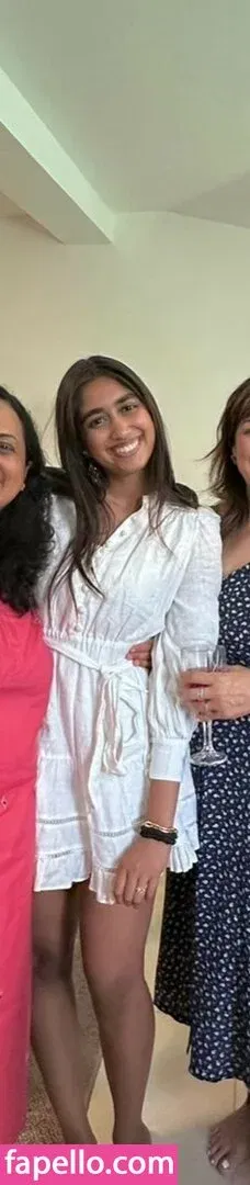 ritishaaaaaaaaaa Onlyfans Photo Gallery 