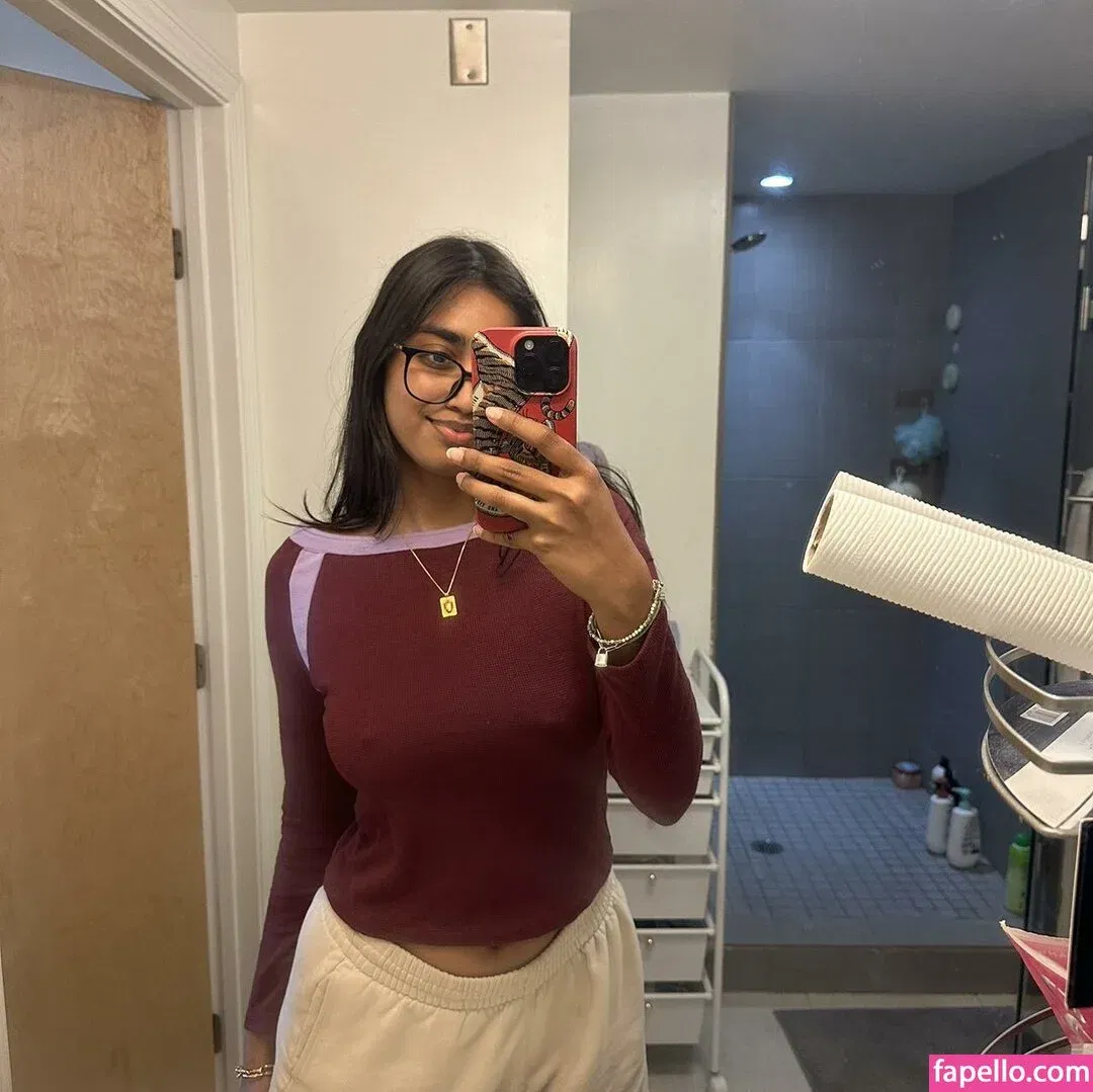 ritishaaaaaaaaaa Onlyfans Photo Gallery 