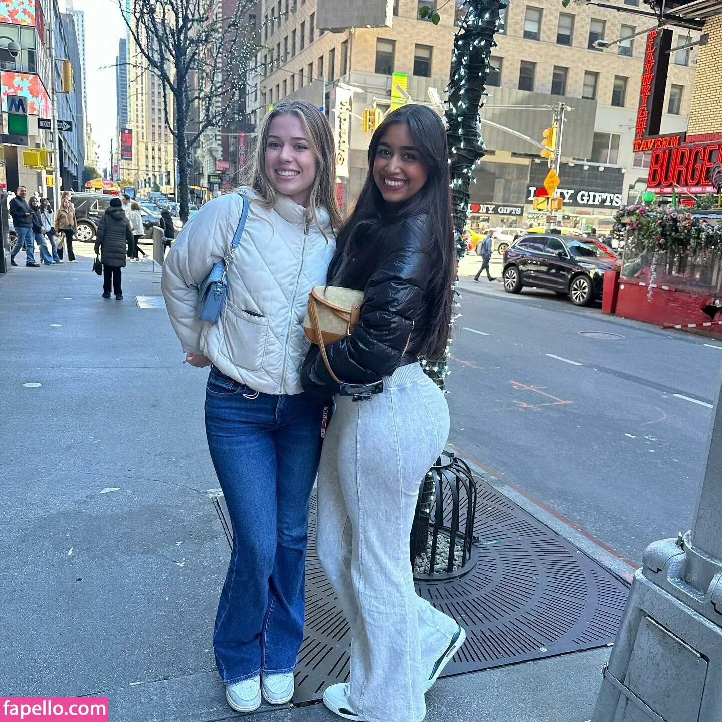 ritishaaaaaaaaaa Onlyfans Photo Gallery 