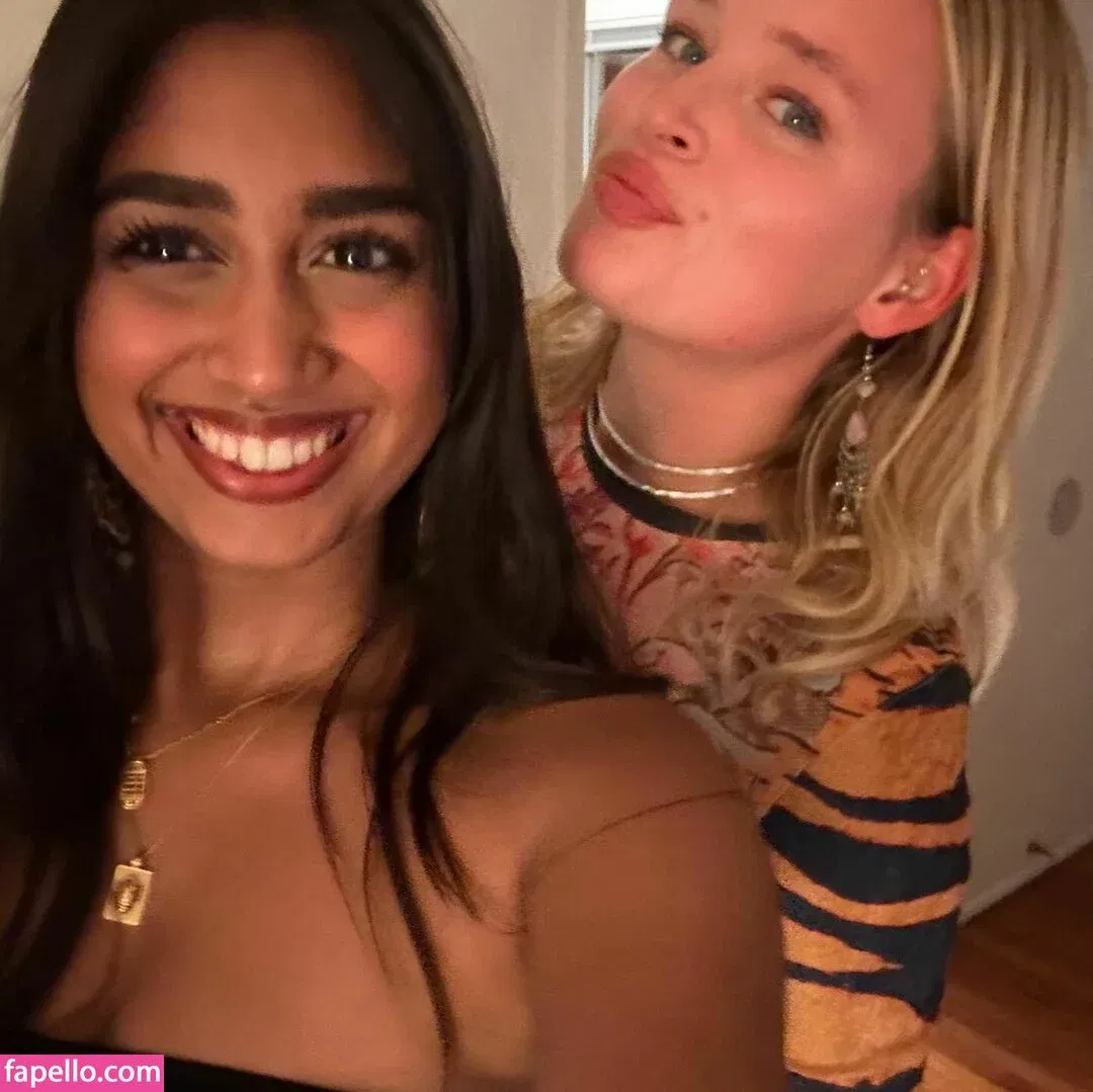 ritishaaaaaaaaaa Onlyfans Photo Gallery 