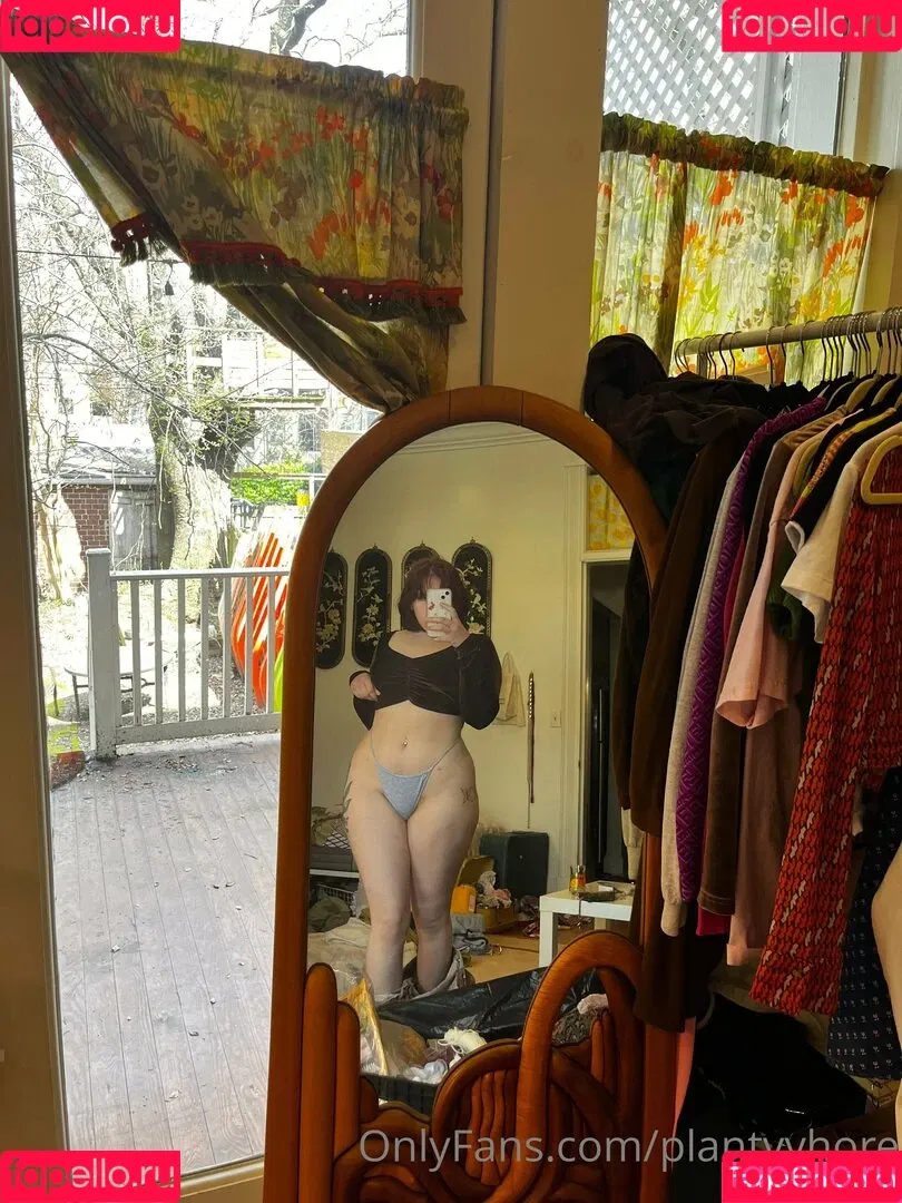 plantvvhore Onlyfans Photo Gallery 