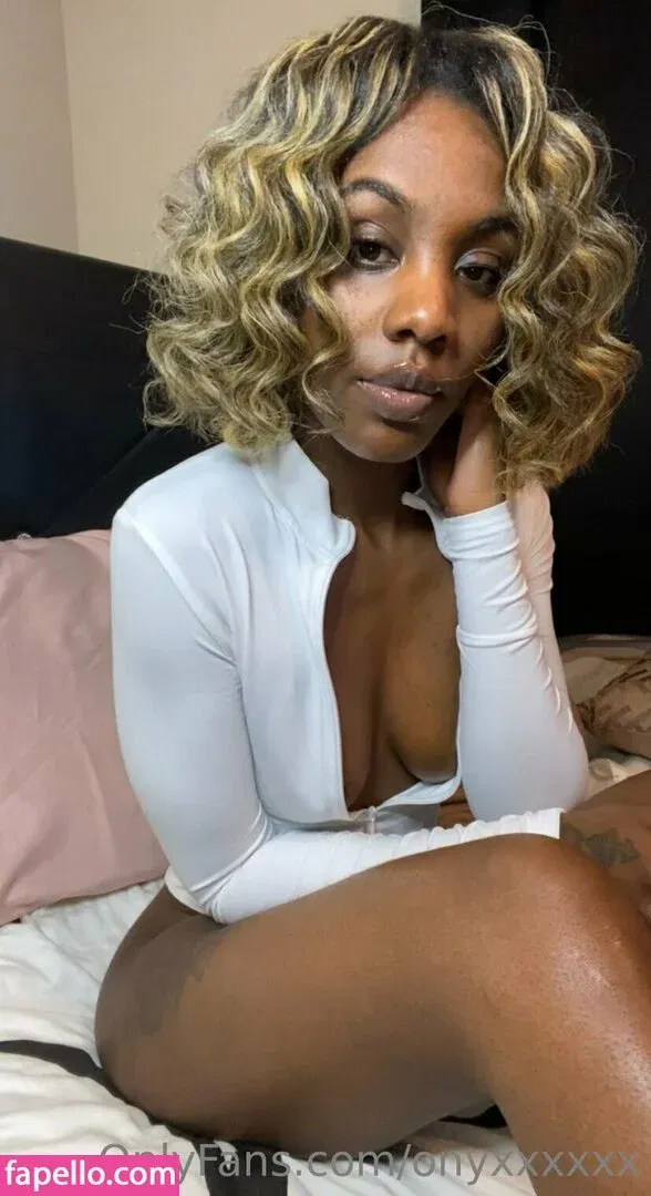 onyxxxxxx Onlyfans Photo Gallery 