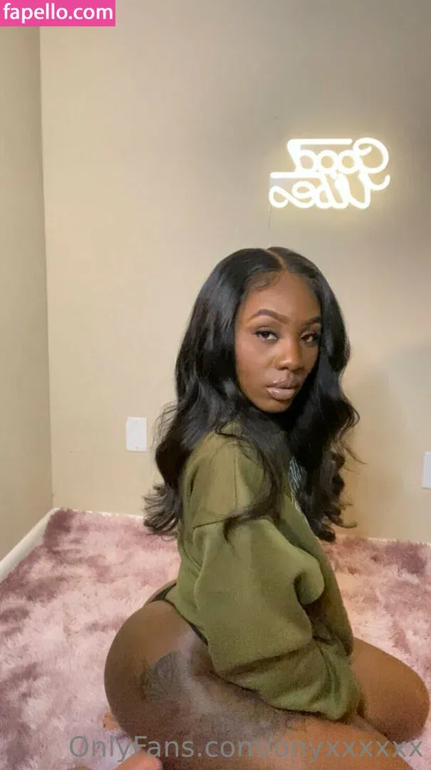 onyxxxxxx Onlyfans Photo Gallery 