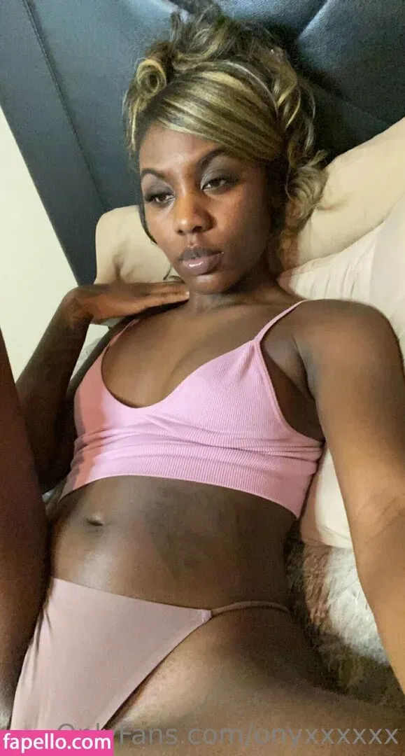 onyxxxxxx Onlyfans Photo Gallery 