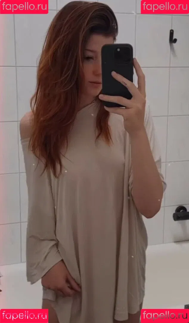 Leonie Busse Onlyfans Photo Gallery 