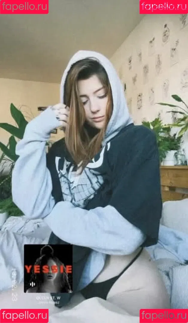 Leonie Busse Onlyfans Photo Gallery 