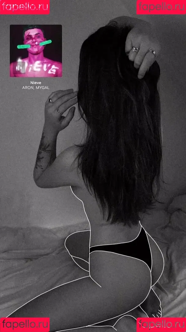 Leonie Busse Onlyfans Photo Gallery 