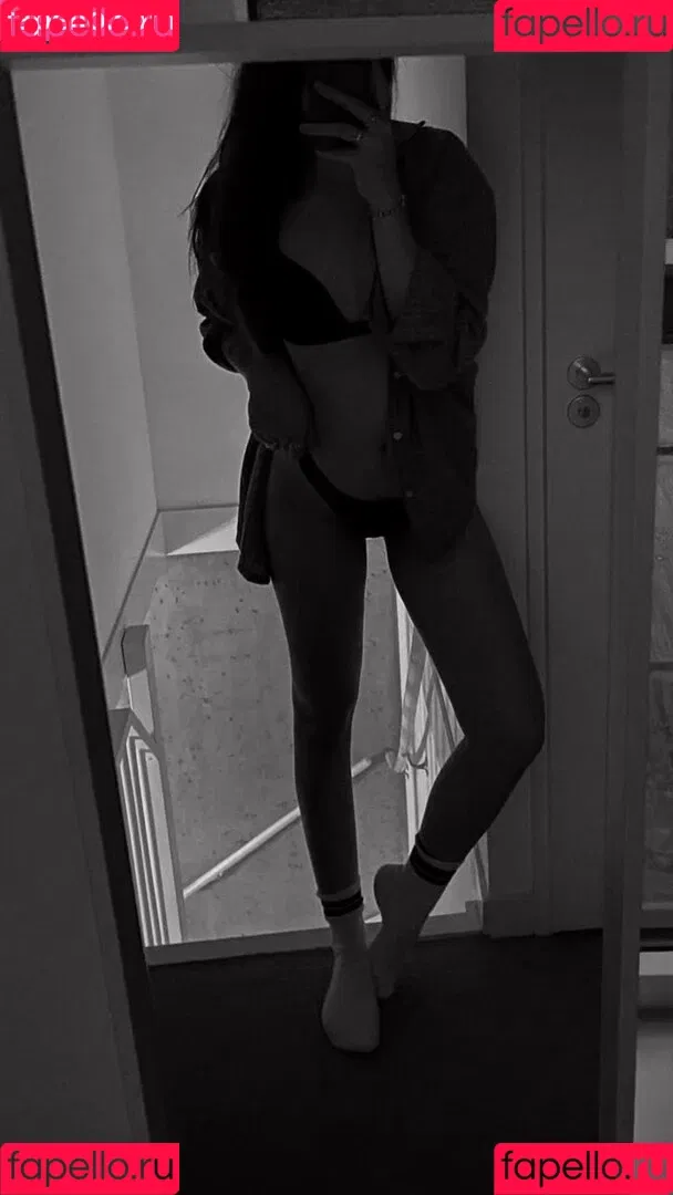 Leonie Busse Onlyfans Photo Gallery 