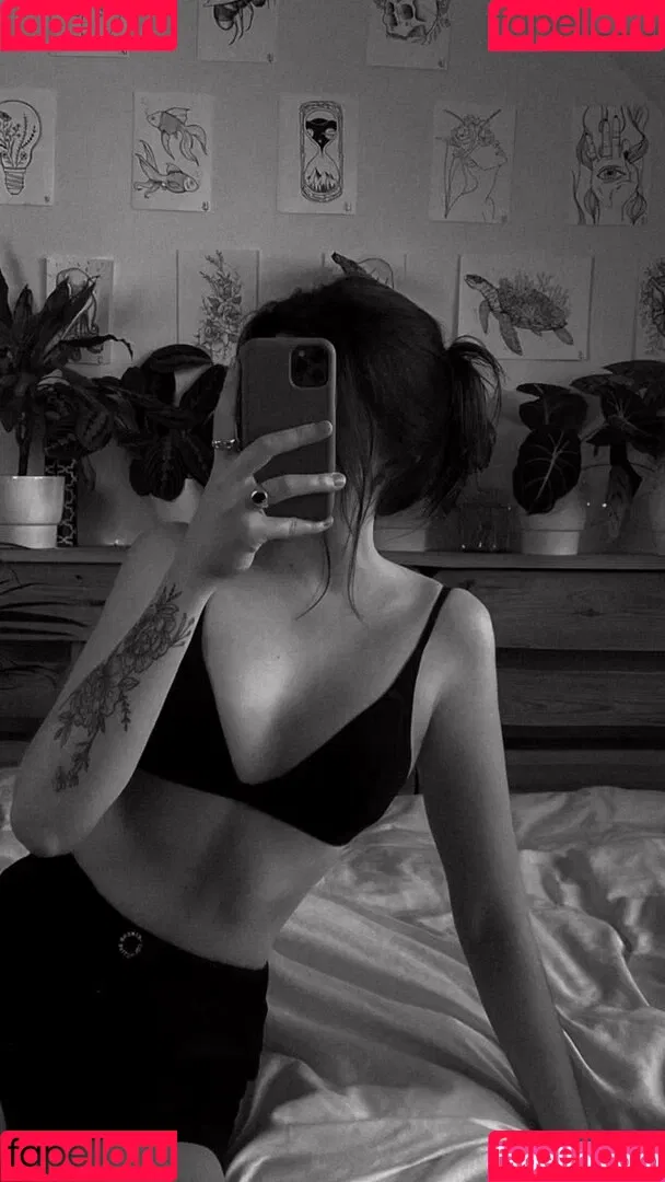 Leonie Busse Onlyfans Photo Gallery 