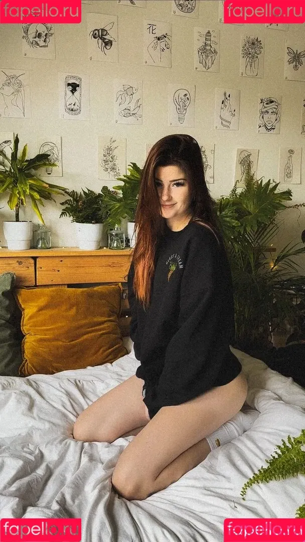 Leonie Busse Onlyfans Photo Gallery 