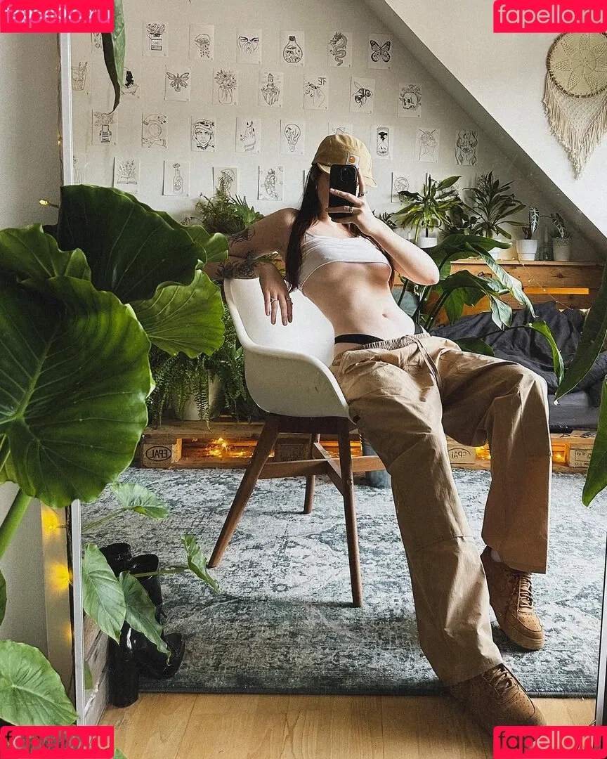 Leonie Busse Onlyfans Photo Gallery 