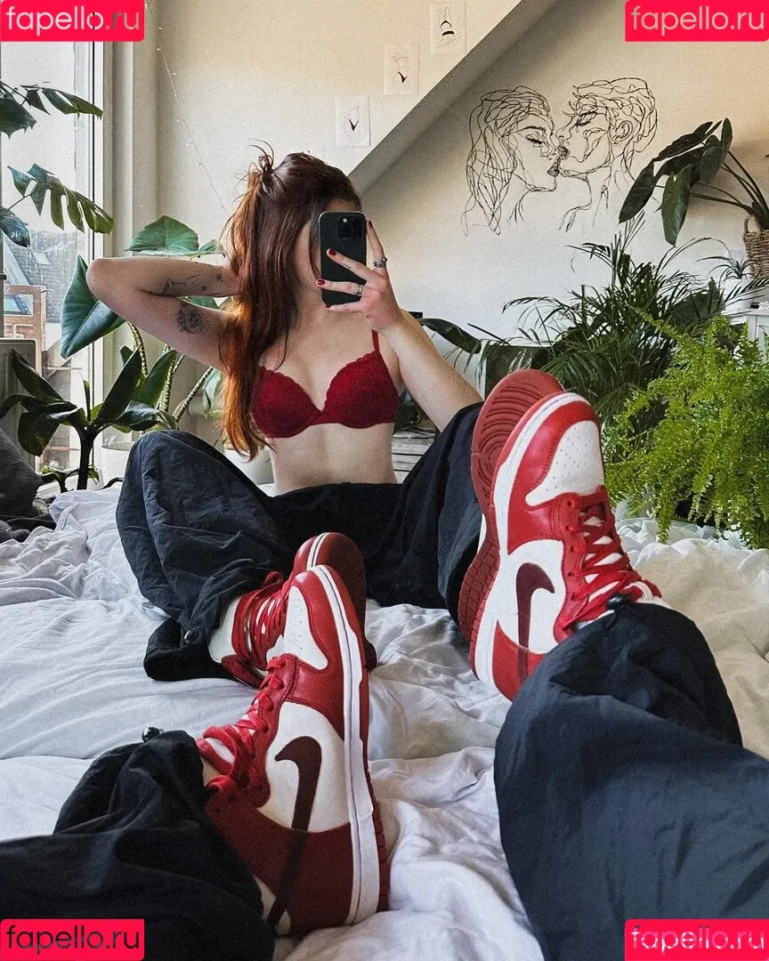 Leonie Busse Onlyfans Photo Gallery 