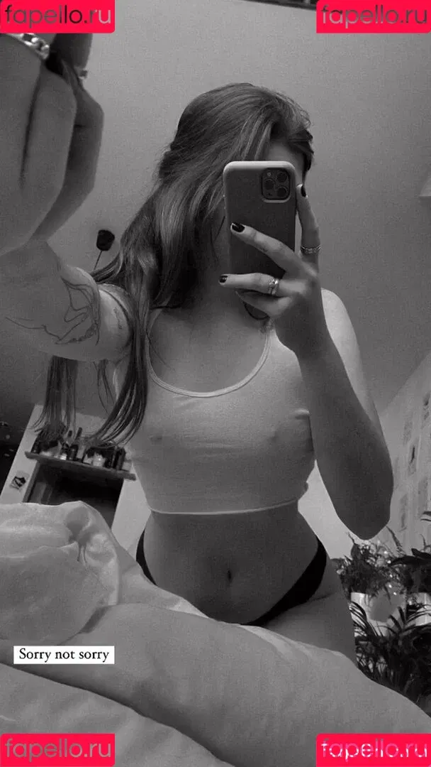 Leonie Busse Onlyfans Photo Gallery 