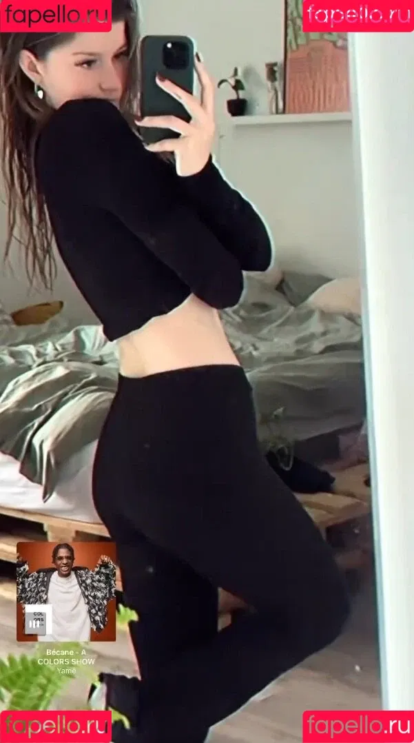 Leonie Busse Onlyfans Photo Gallery 