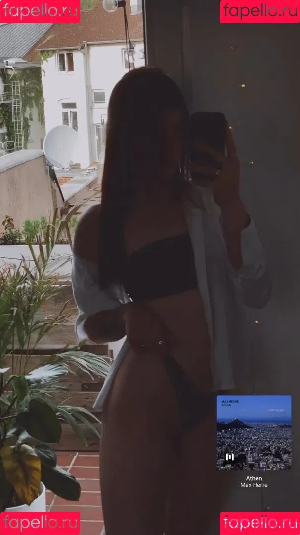 Leonie Busse Onlyfans Photo Gallery 