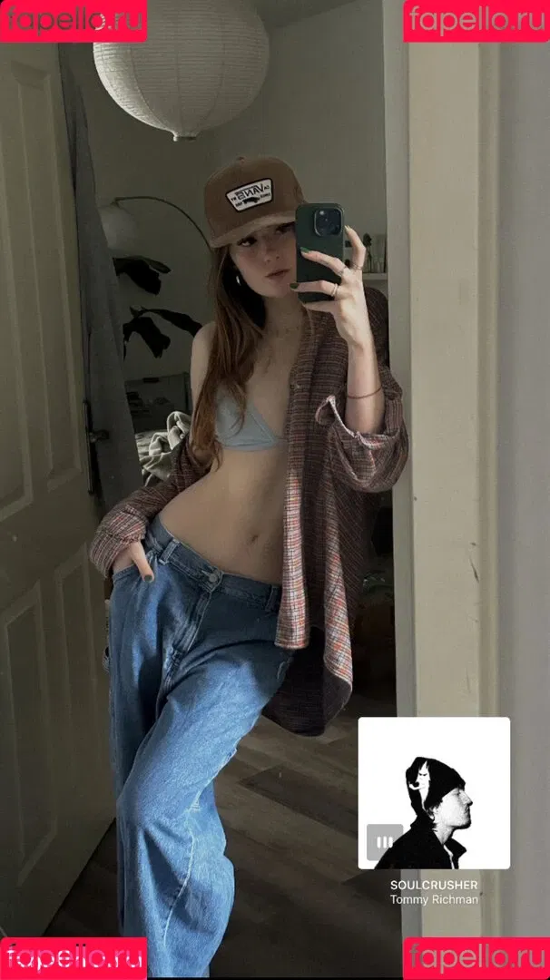 Leonie Busse Onlyfans Photo Gallery 