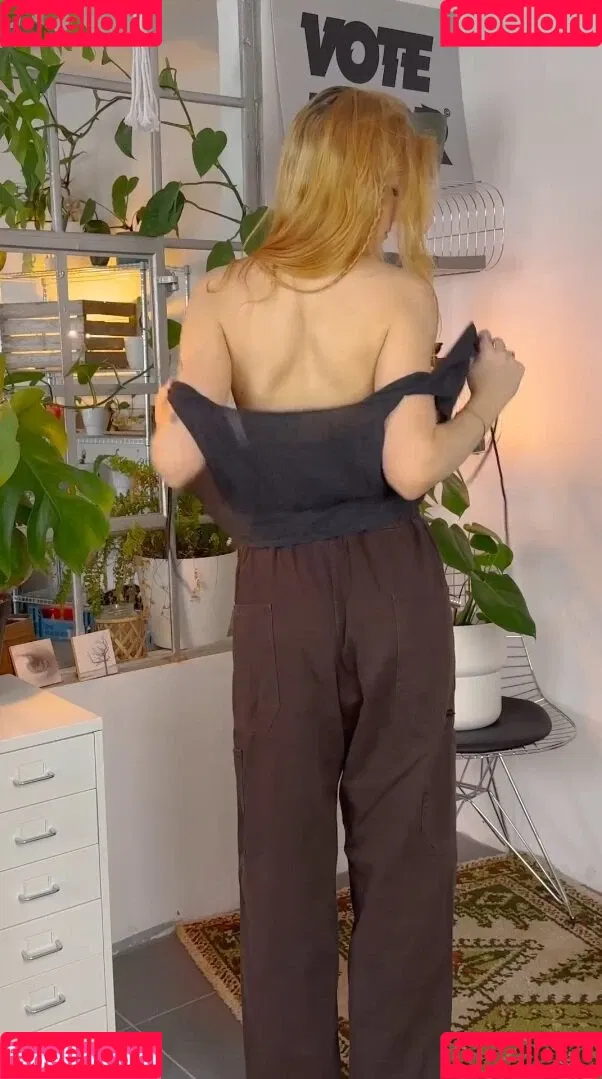 Leonie Busse Onlyfans Photo Gallery 
