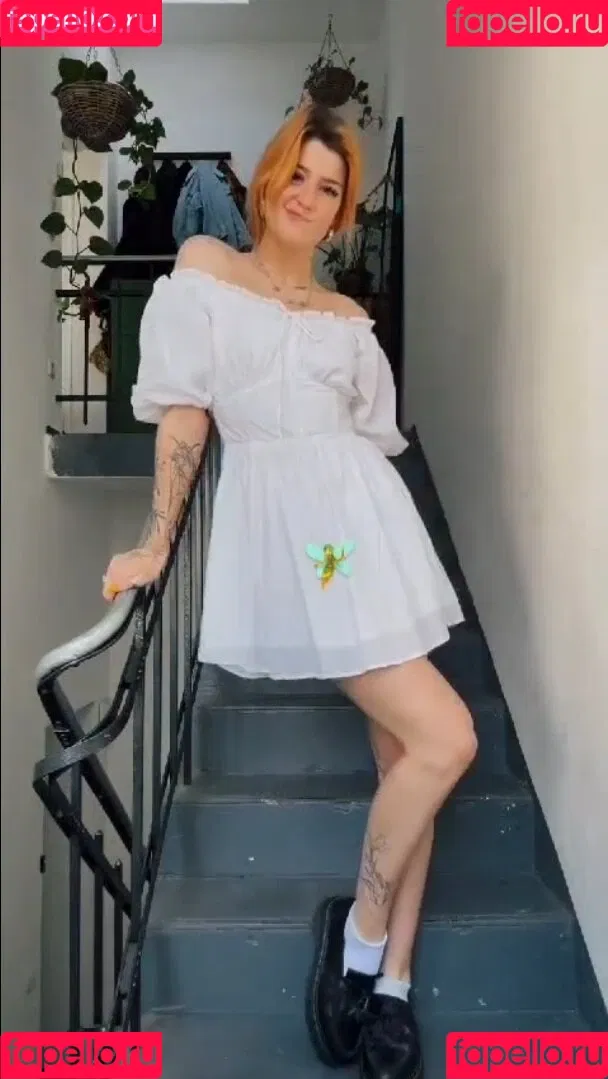 Leonie Busse Onlyfans Photo Gallery 