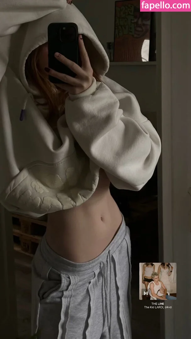 Leonie Busse Onlyfans Photo Gallery 