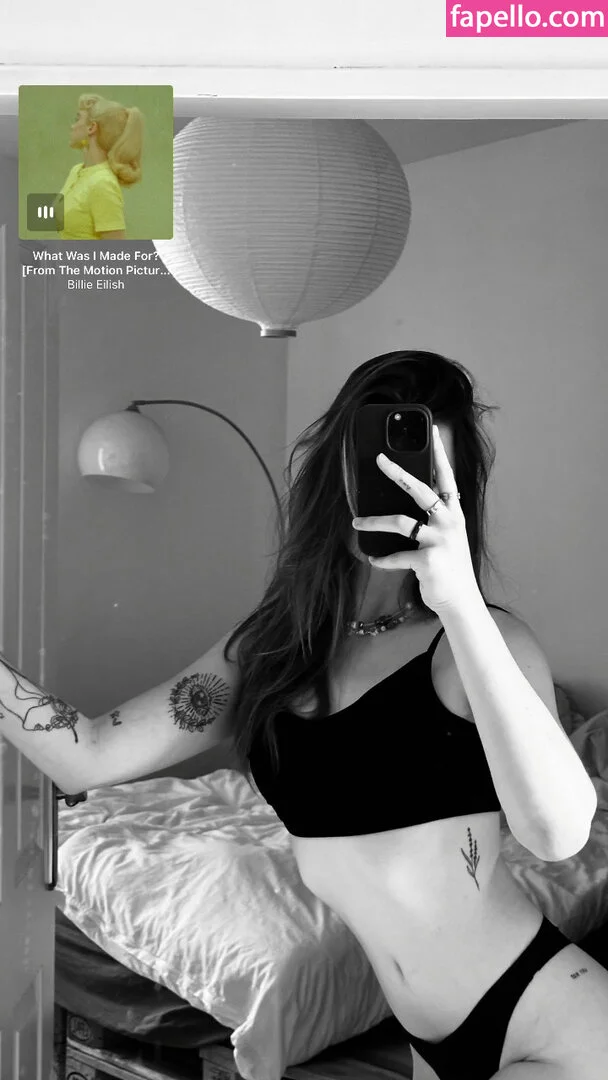 Leonie Busse Onlyfans Photo Gallery 