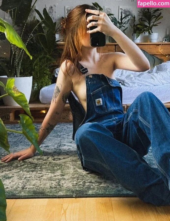 Leonie Busse Onlyfans Photo Gallery 