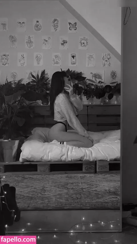 Leonie Busse Onlyfans Photo Gallery 