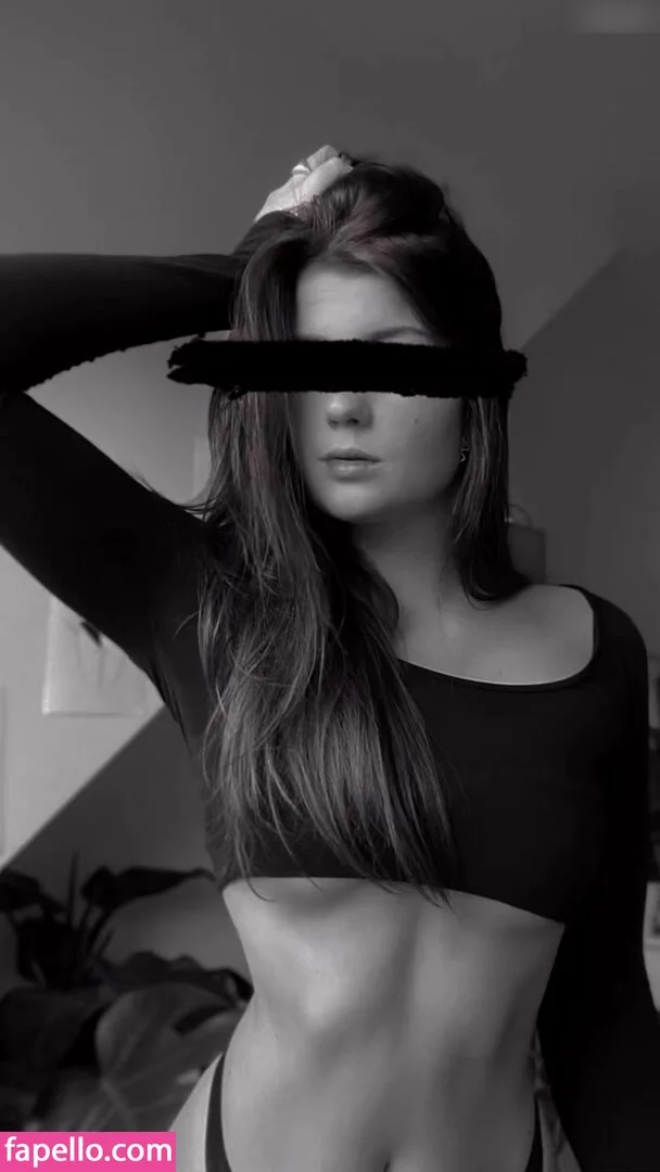 Leonie Busse Onlyfans Photo Gallery 