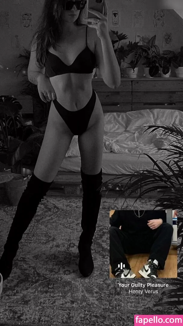 Leonie Busse Onlyfans Photo Gallery 