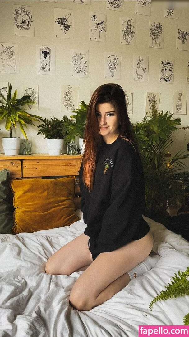 Leonie Busse Onlyfans Photo Gallery 