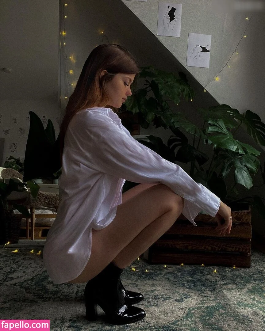 Leonie Busse Onlyfans Photo Gallery 