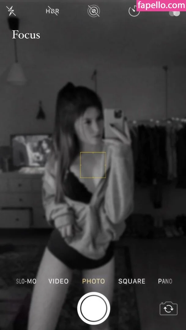 Leonie Busse Onlyfans Photo Gallery 