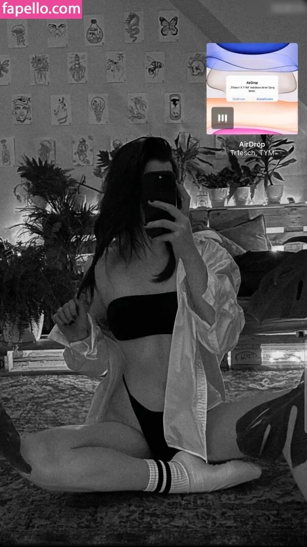 Leonie Busse Onlyfans Photo Gallery 