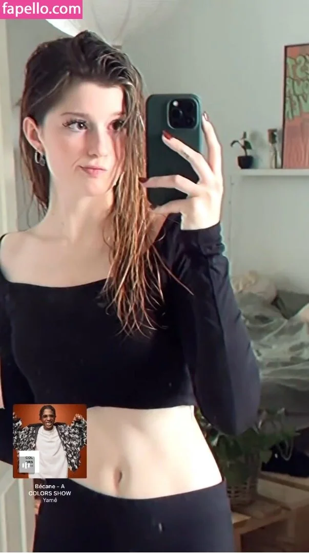 Leonie Busse Onlyfans Photo Gallery 