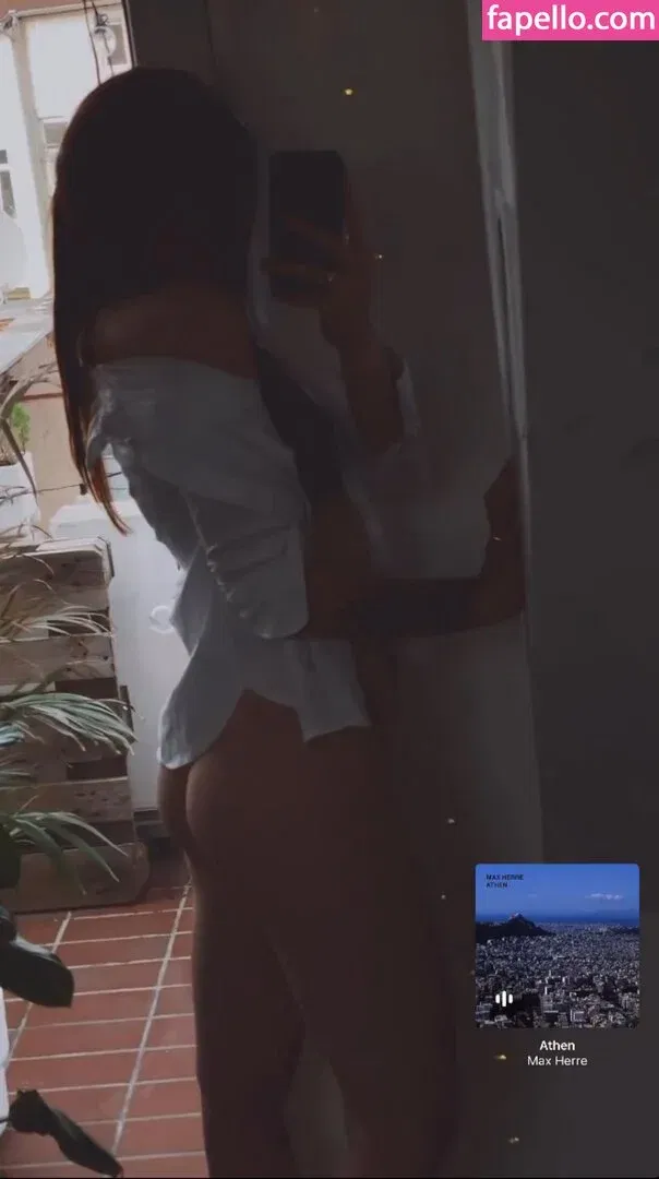 Leonie Busse Onlyfans Photo Gallery 