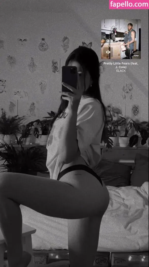 Leonie Busse Onlyfans Photo Gallery 