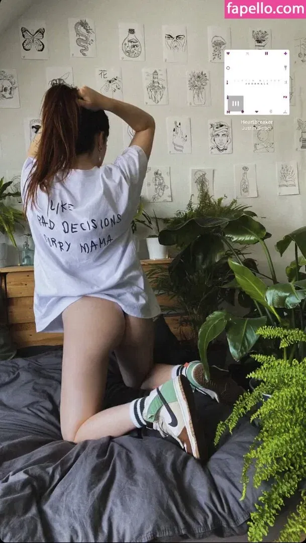 Leonie Busse Onlyfans Photo Gallery 