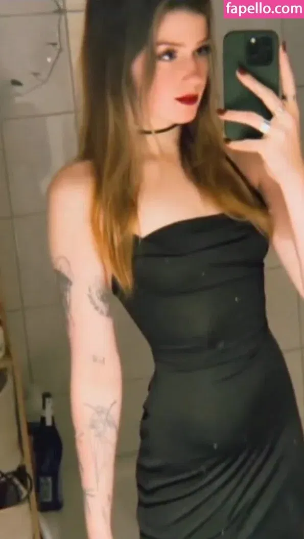 Leonie Busse Onlyfans Photo Gallery 