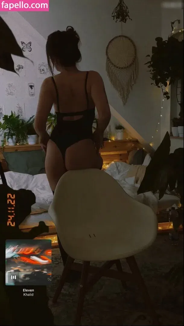 Leonie Busse Onlyfans Photo Gallery 