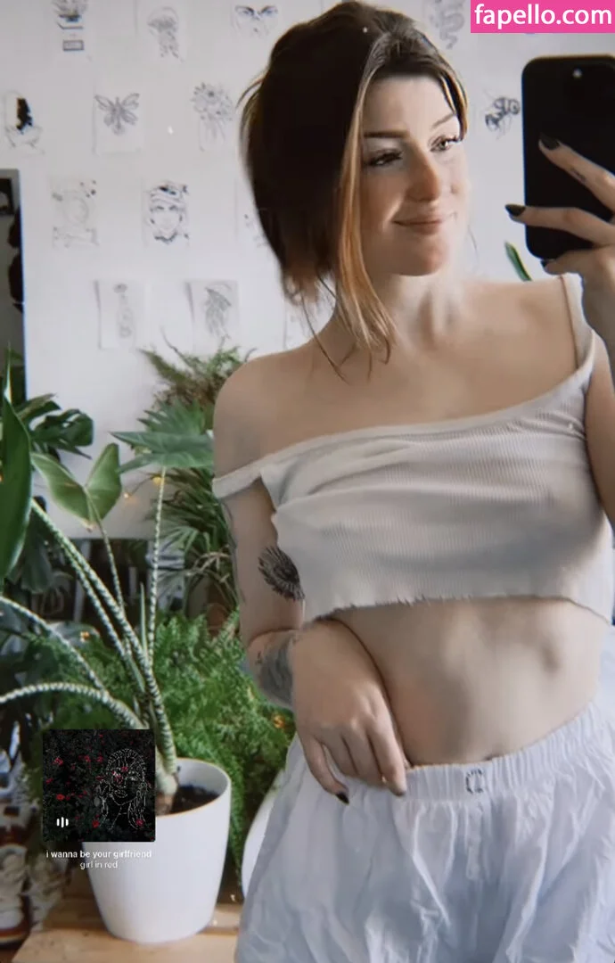 Leonie Busse Onlyfans Photo Gallery 