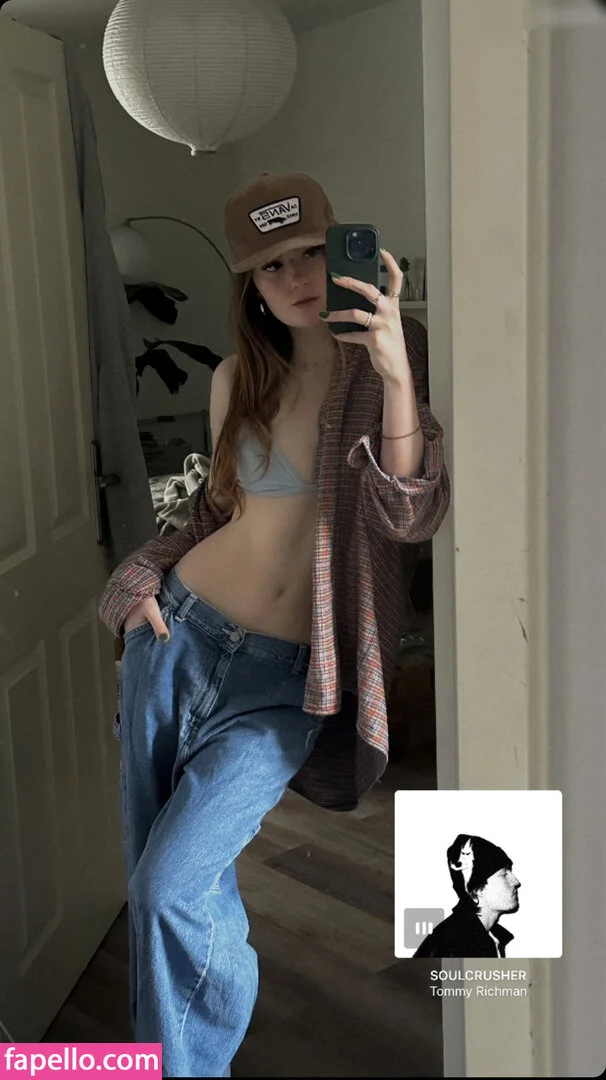 Leonie Busse Onlyfans Photo Gallery 