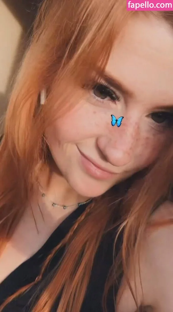 Leonie Busse Onlyfans Photo Gallery 