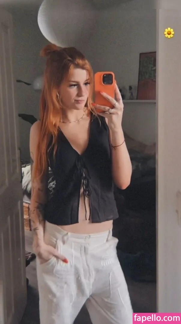 Leonie Busse Onlyfans Photo Gallery 