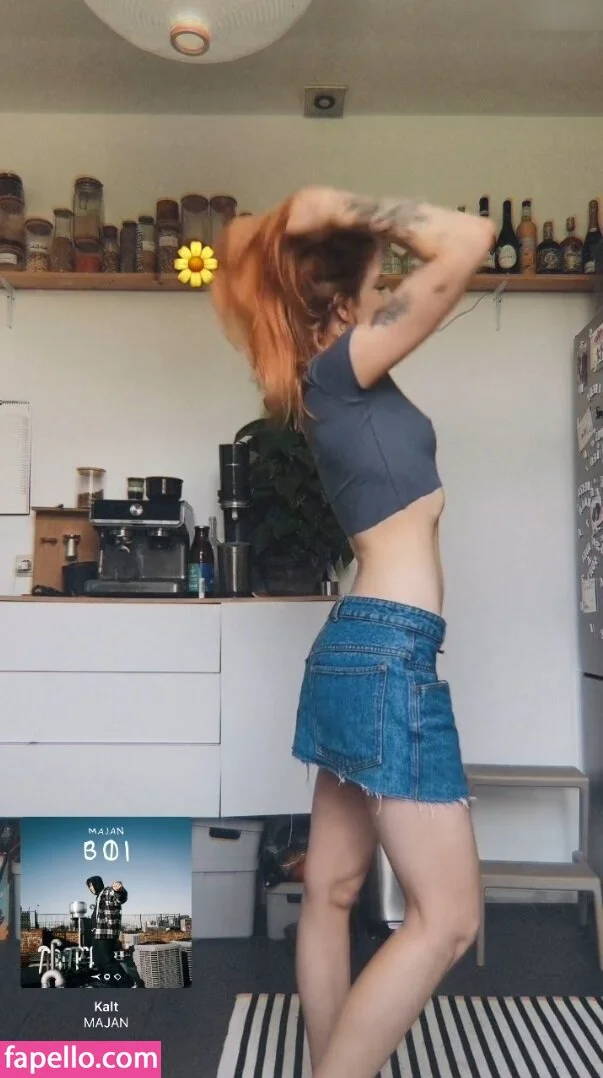 Leonie Busse Onlyfans Photo Gallery 