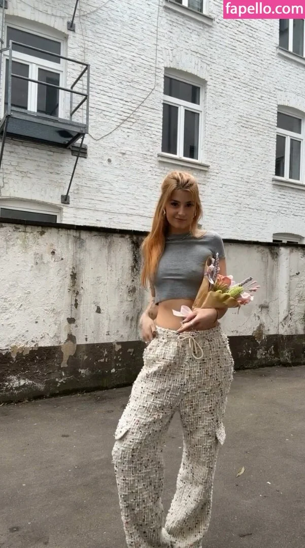 Leonie Busse Onlyfans Photo Gallery 