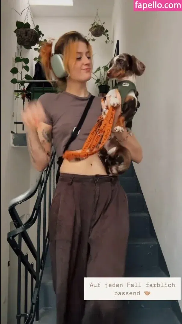 Leonie Busse Onlyfans Photo Gallery 