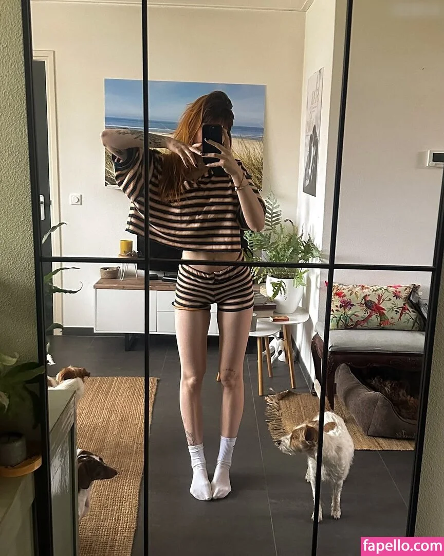 Leonie Busse Onlyfans Photo Gallery 