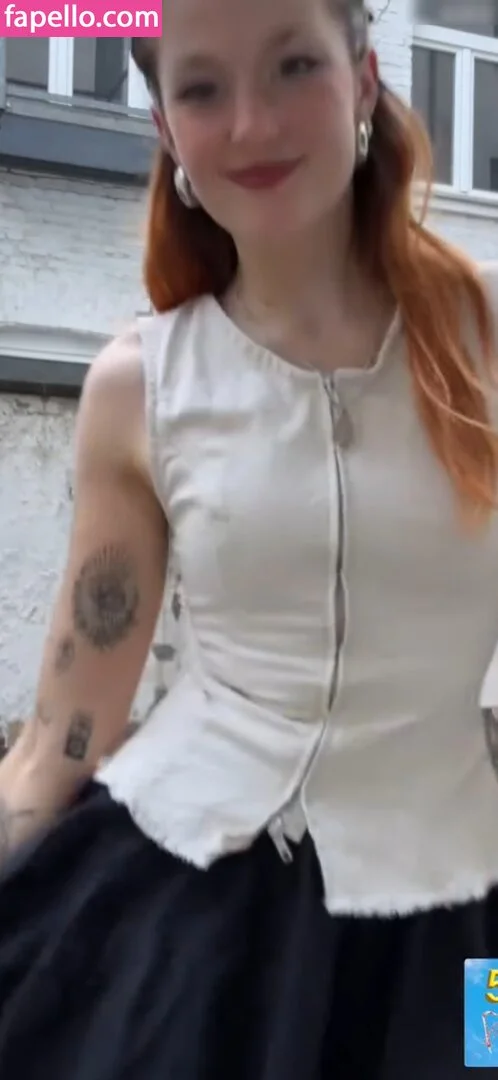 Leonie Busse Onlyfans Photo Gallery 